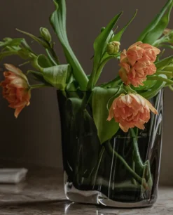 MENU Aer Vase- Til Det Dekkede Bordet