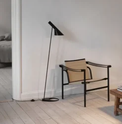 Louis Poulsen AJ gulvlampe- Gulvlampe