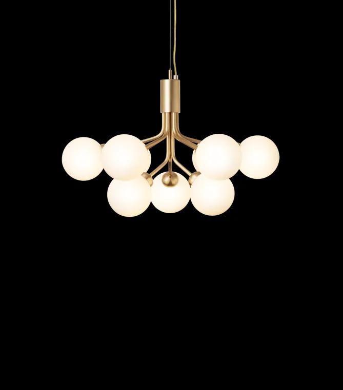 Nuura Apiales 9, brushed brass/opal- Taklamper Og Plafond