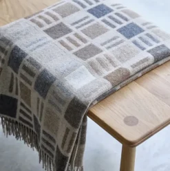 Designers Guild Bainbridge – ullpledd – natural- Pledd