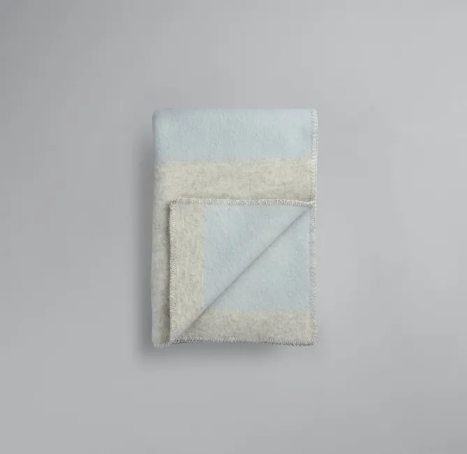 Ru00f8ros Tweed Bergstaden – Pledd 4454 Grey/Blue- Pledd