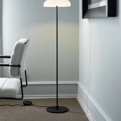 Nuura Blossi floor, black/opal- Gulvlampe