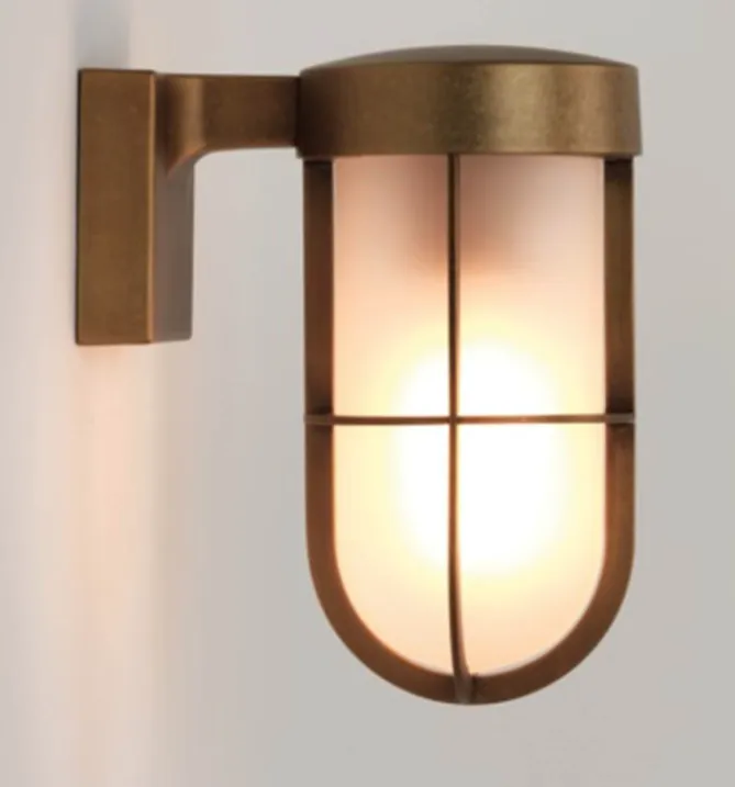 Astro Cabin wall frosted antique brass- Vegglampe|Utelamper