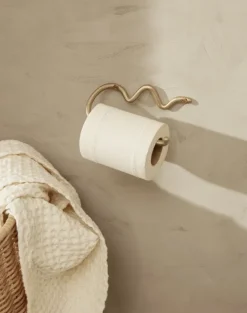 Ferm Living Curvature Toilet Paper Holder – Brass- Knagger / Knotter / Kleshengere|Accessories