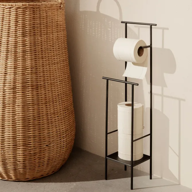 Ferm Living Dora Toalettpapir Stativ – Sort- Bad
