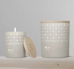 Skandinavisk Duftlys – RO 65g- Duftlys/Duftolje|Lysestaker / Lyslykter / Lys