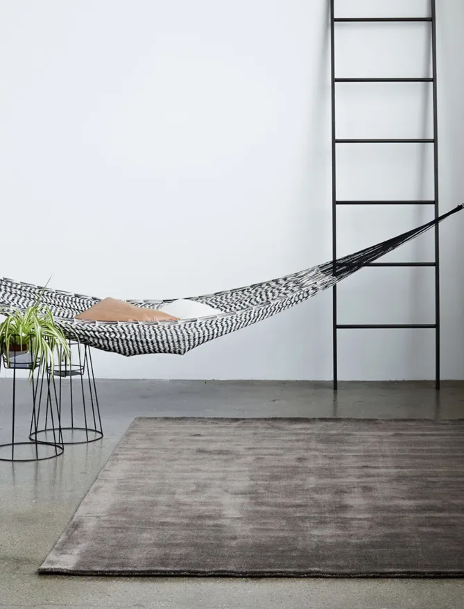 MASSIMO Earth bamboo gulvteppe – farge warm grey- Gulvtepper