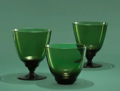 Holmegaard Flow glass med stett olivengrønn- Til Det Dekkede Bordet