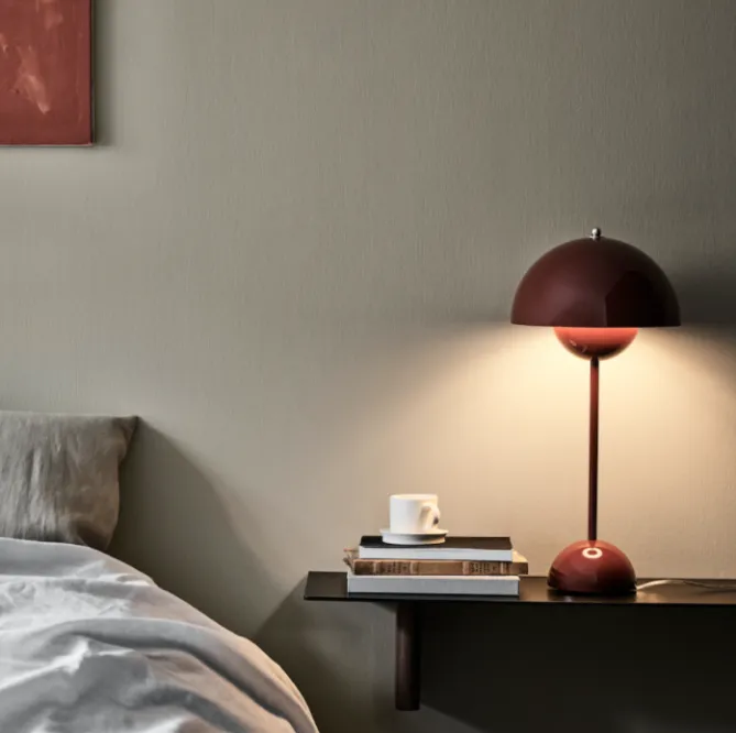 &Tradition Flowerpot bordlampe VP3, red brown- Bordlampe