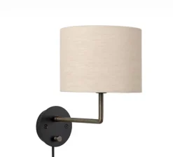 GUBI Gravity vegglampe, liten- antikk messing med skjerm – utstilling- Vegglampe