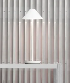 Louis Poulsen Keglen Bordlampe- Bordlampe