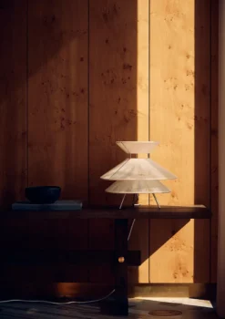 FRANDSEN Kiku bordlampe- Bordlampe