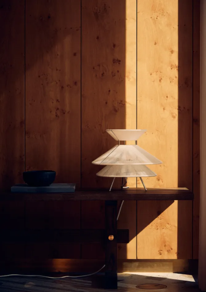 FRANDSEN Kiku bordlampe- Bordlampe