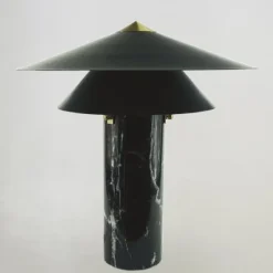 Hein Studio Meconopsis Marmor Bordlampe- Bordlampe