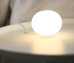 Flos Mini Glo-Ball T – bordlampe- Taklamper Og Plafond