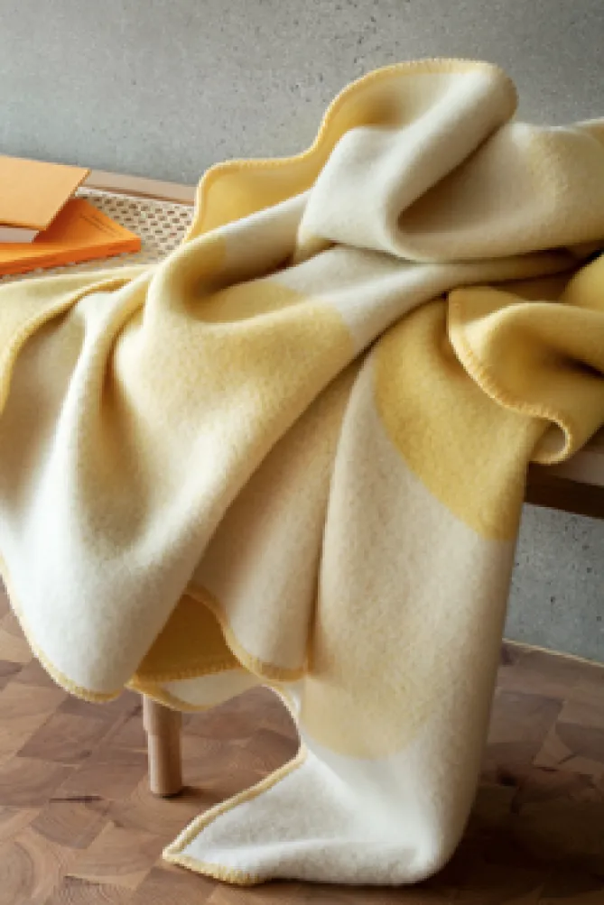 Ru00f8ros Tweed Moon – Yellow Ray – ullpledd- Pledd