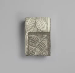 Ru00f8ros Tweed Naturpledd Flette- Pledd