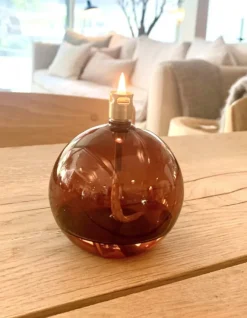 Peri Design Oljelampe – Rund – Cognac- Lysestaker / Lyslykter / Lys