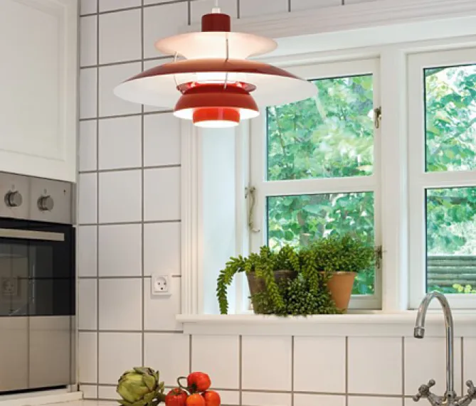 Louis Poulsen PH 5 pendel – Hues of red- Taklamper Og Plafond