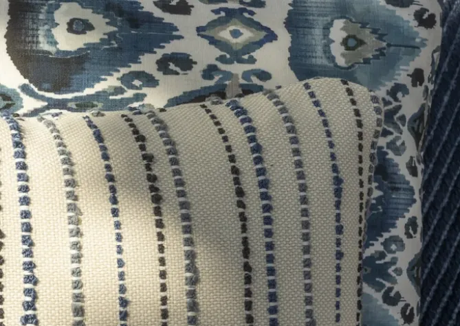 Designers Guild Saldes- utendørspute – Indigo- Puter|Accessories