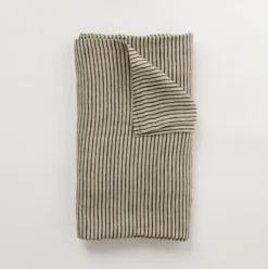 Olsson & Jensen Stripe Linduk -150×300- Til Det Dekkede Bordet
