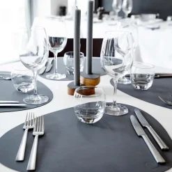 LindDNA Table mat curve L Dark Blue- Til Det Dekkede Bordet