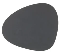 LindDNA Table mat curve L Nupo Antracite- Til Det Dekkede Bordet
