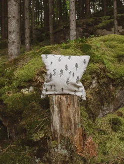Fine Little Day Tall – brodert putetrekk- Puter