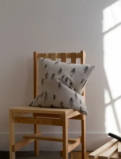 Fine Little Day Tall – brodert putetrekk- Puter