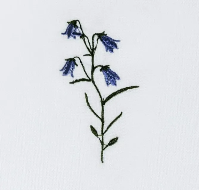 Langkilde & Su00f8n Tøyserviett Flora – Blåklokke- Til Det Dekkede Bordet
