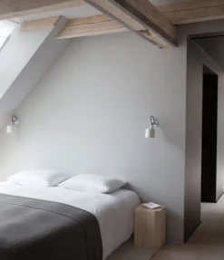 Vipp 524 Veggspot – Hvit- Vegglampe