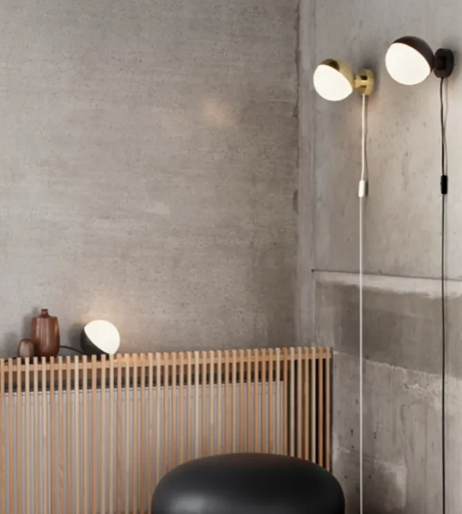 Louis Poulsen VL Studio 150 vegglampe, Messing -KAMPANJE- Vegglampe