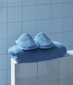 Hay Waffle Slippers – sky blue- Egenpleie